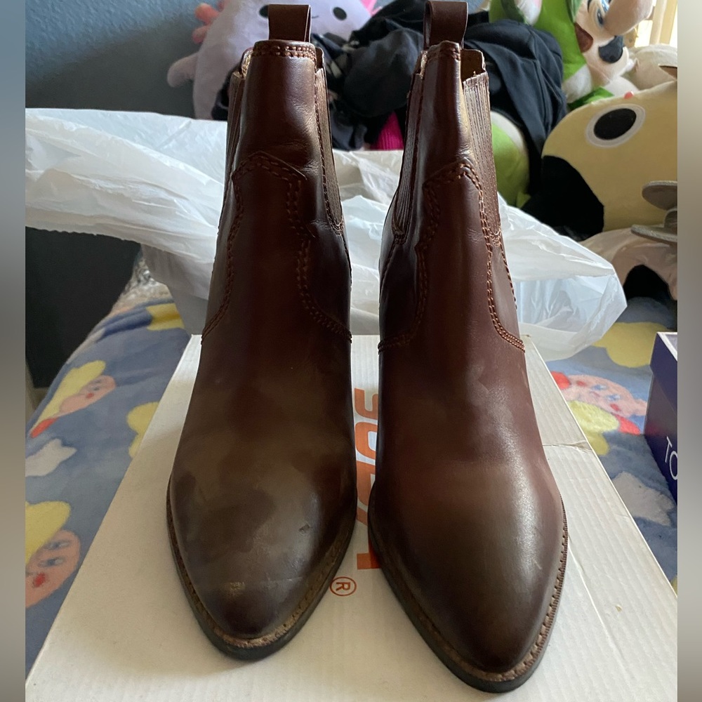 Cowgirl Heel Boots